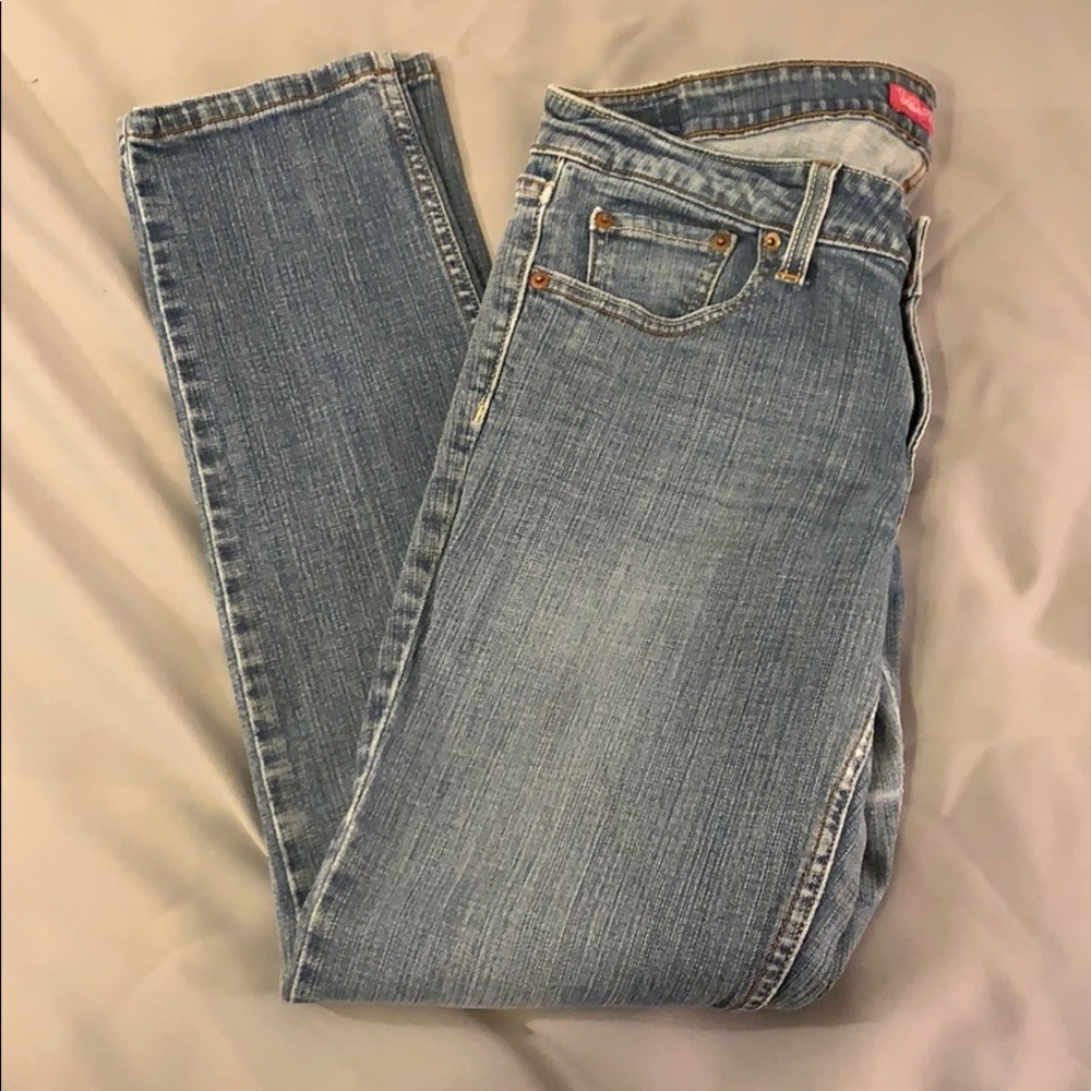 🥂 Levi’s 524 Jeans